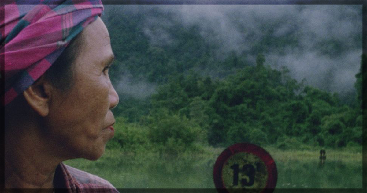 This is a banner for a review of the film Hair, Paper, Water... (Tóc, giấy và nước...). Image courtesy of the filmmakers.