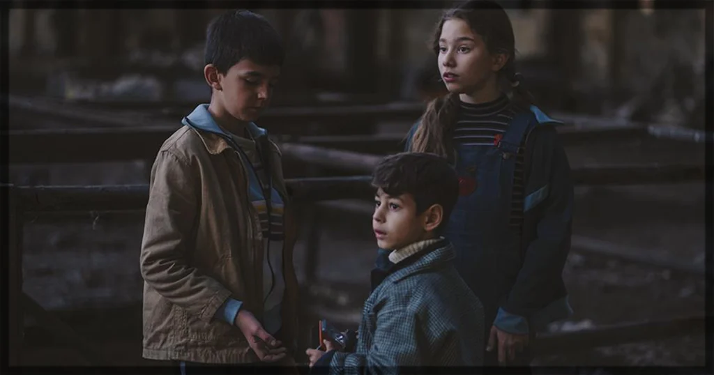 This is a banner for a review of Milk Teeth. Image courtesy of the filmmakers.