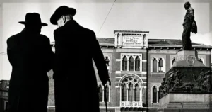 This is a banner for a review of the documentary Viva Verdi! Image courtesy of the filmmakers.