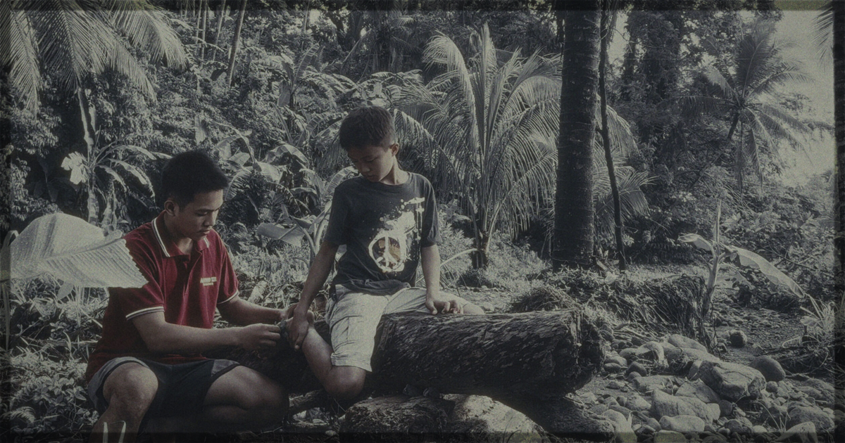 This is a banner for a review of the movie I Grew an Inch When My Father Died. Image courtesy of the filmmakers.